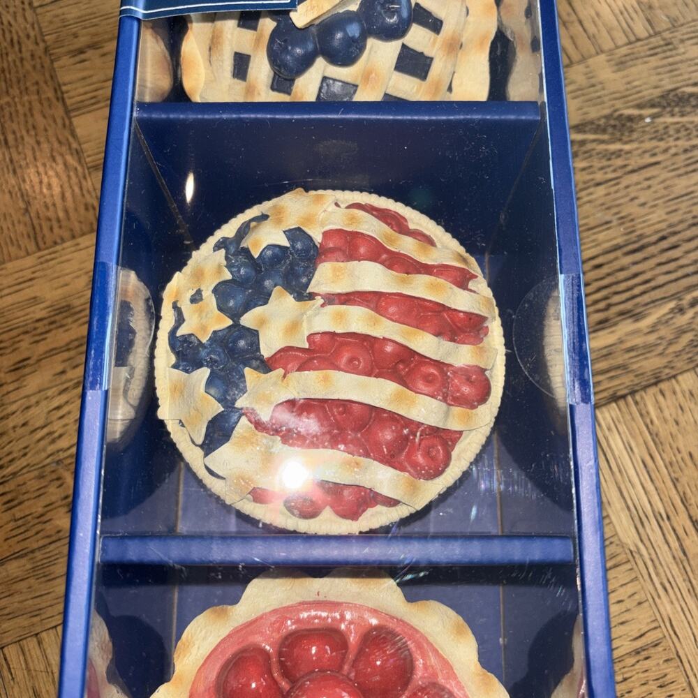 Martha Stewart 4th Of July Set Of 3 Patriotic Pies USA Memorial Day Decor NEW - Picture 6 of 7